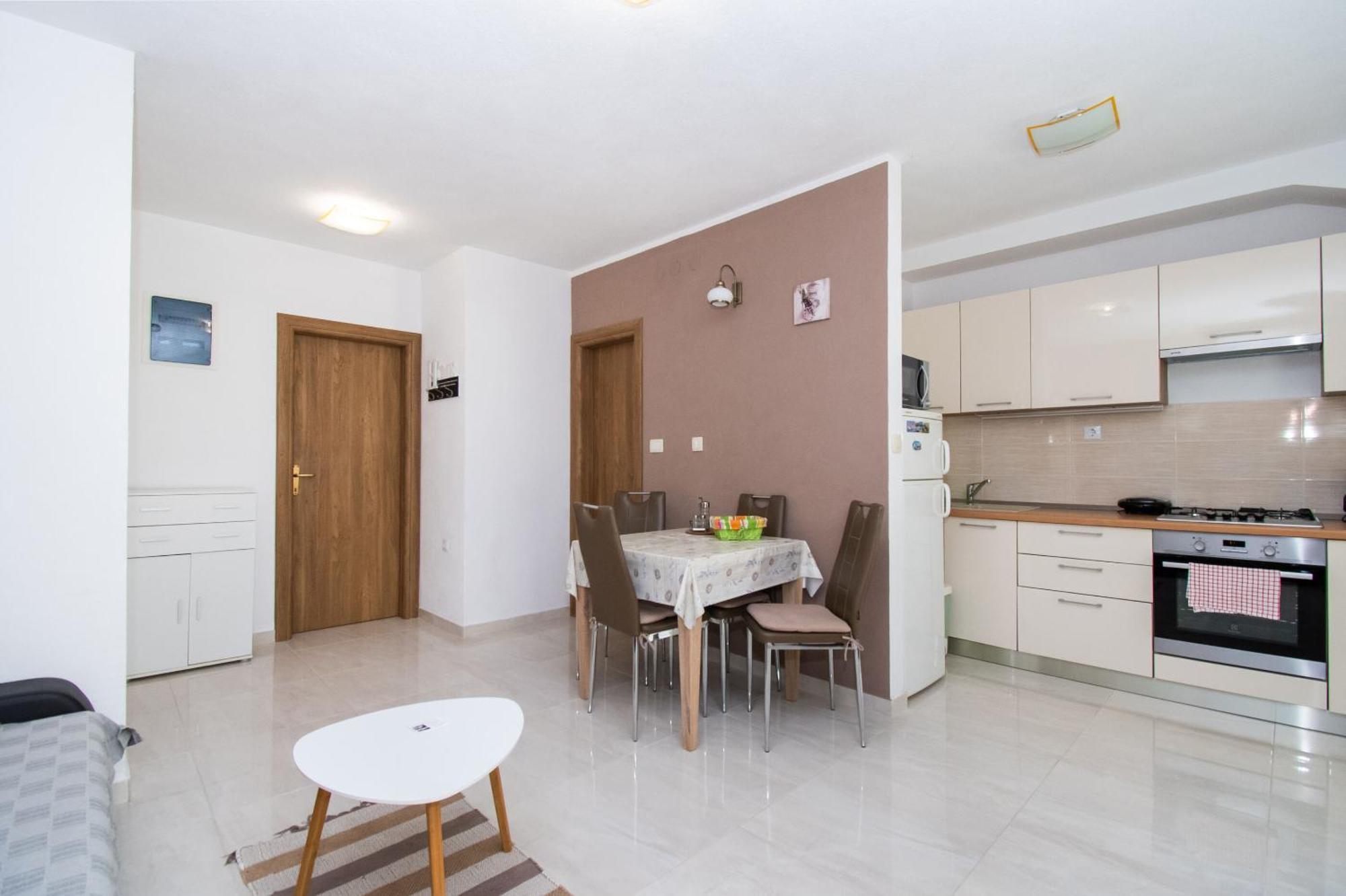 סרימה Apartment Ninic מראה חיצוני תמונה