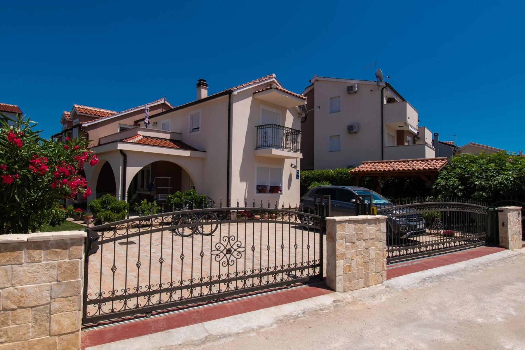 סרימה Apartment Ninic מראה חיצוני תמונה