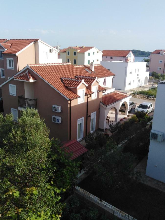 סרימה Apartment Ninic מראה חיצוני תמונה