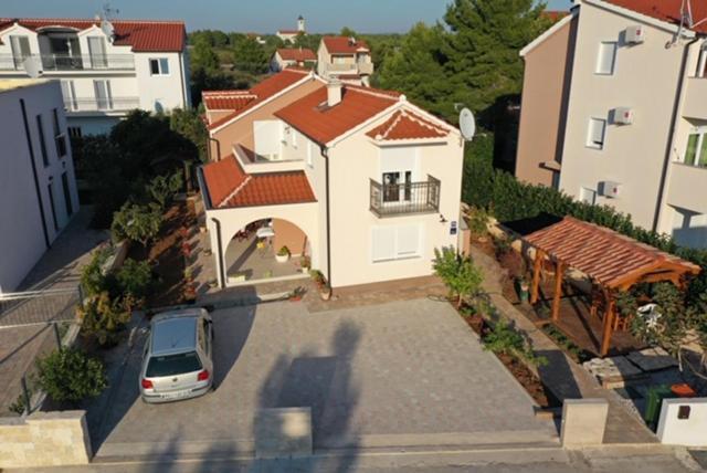 סרימה Apartment Ninic מראה חיצוני תמונה